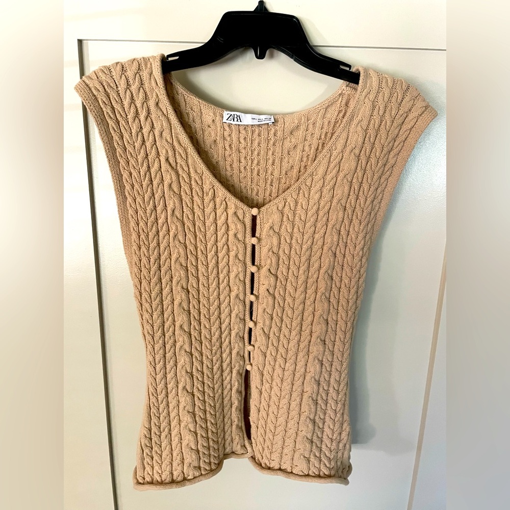 Zara Beige Cable Knit Sweater